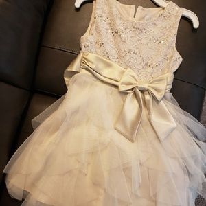 Little Girl's Dress
